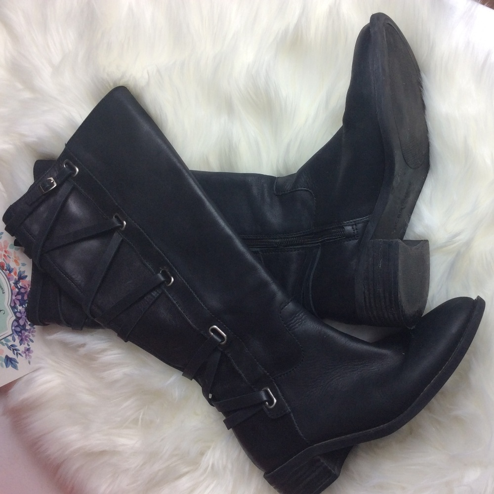 BCBGeneration Women's Janiss Black Flat Boots